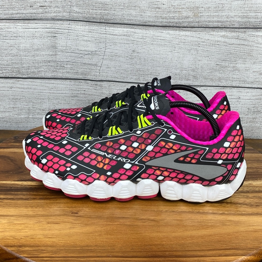 Brooks Neuro DNA Pink Running Shoes 1202021B560 Women’s Sneaker Size 11